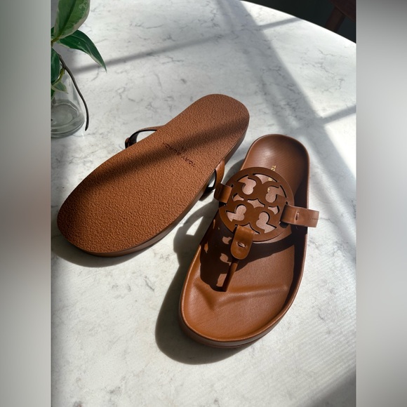 Tory Burch Thong Sandal 6.5 Brand NEW - Picture 2 of 10